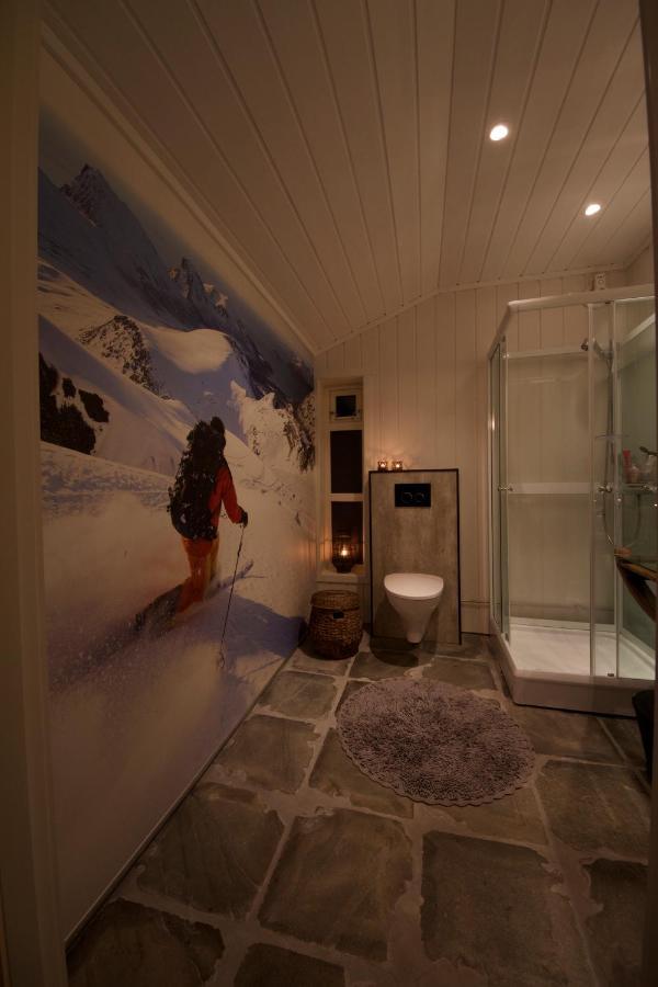 Kjosen Lodge, Lyngen. Lyngseidet Exterior foto