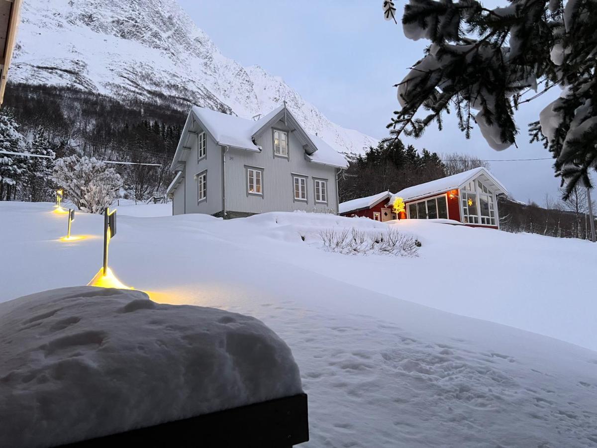Kjosen Lodge, Lyngen. Lyngseidet Exterior foto