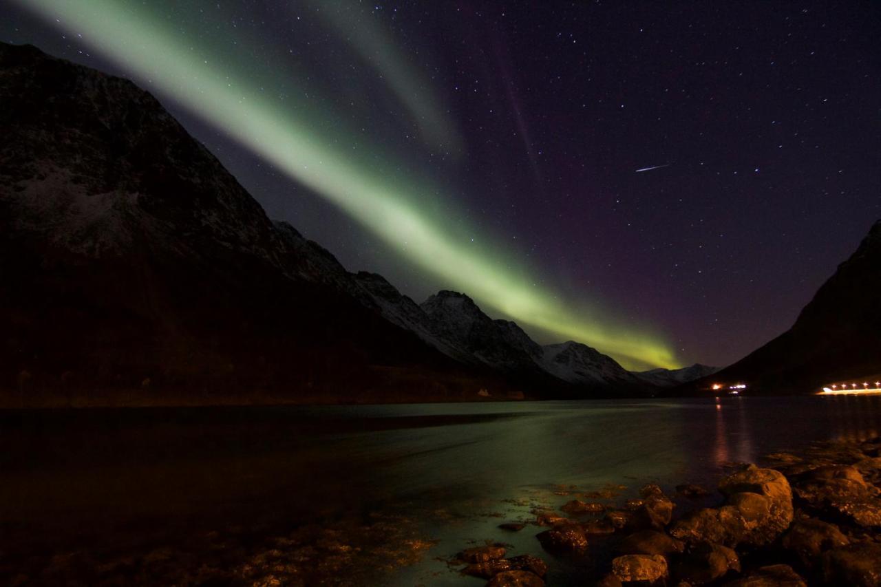 Kjosen Lodge, Lyngen. Lyngseidet Exterior foto