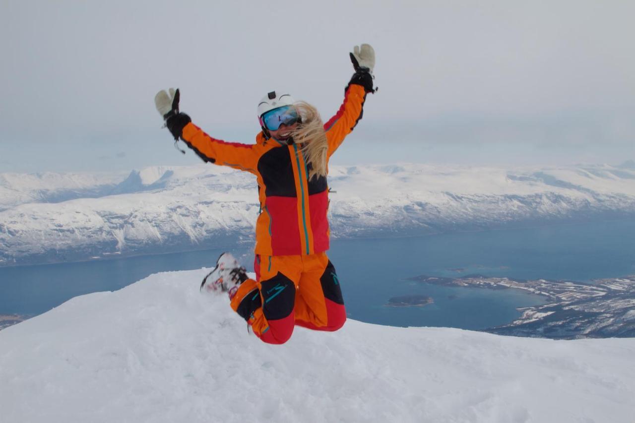 Kjosen Lodge, Lyngen. Lyngseidet Exterior foto